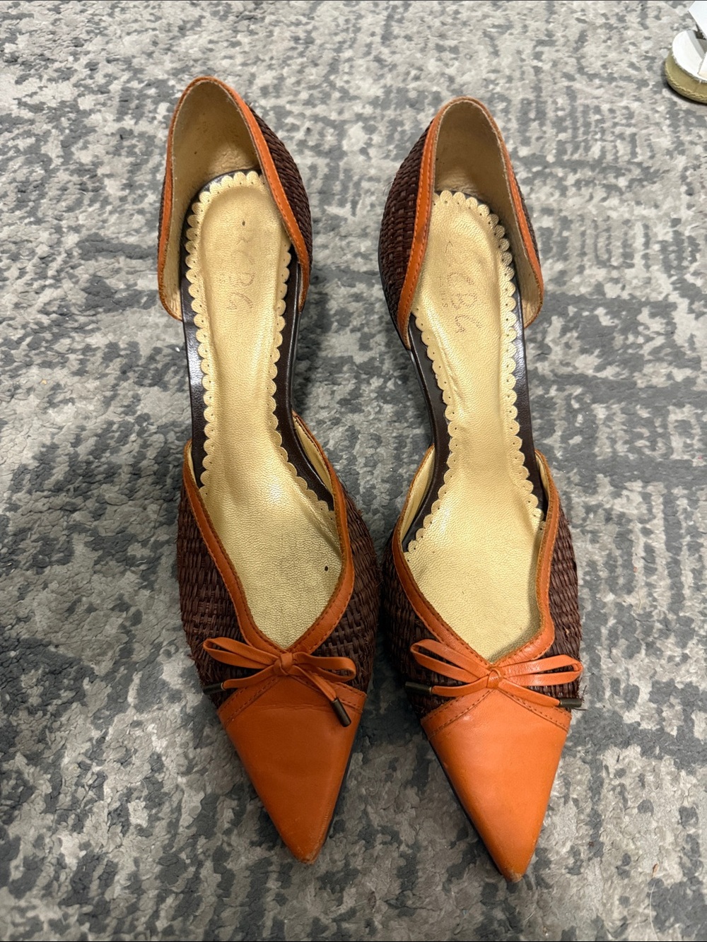 Women’s Pointed Toe  Pumps in Brown and Orange